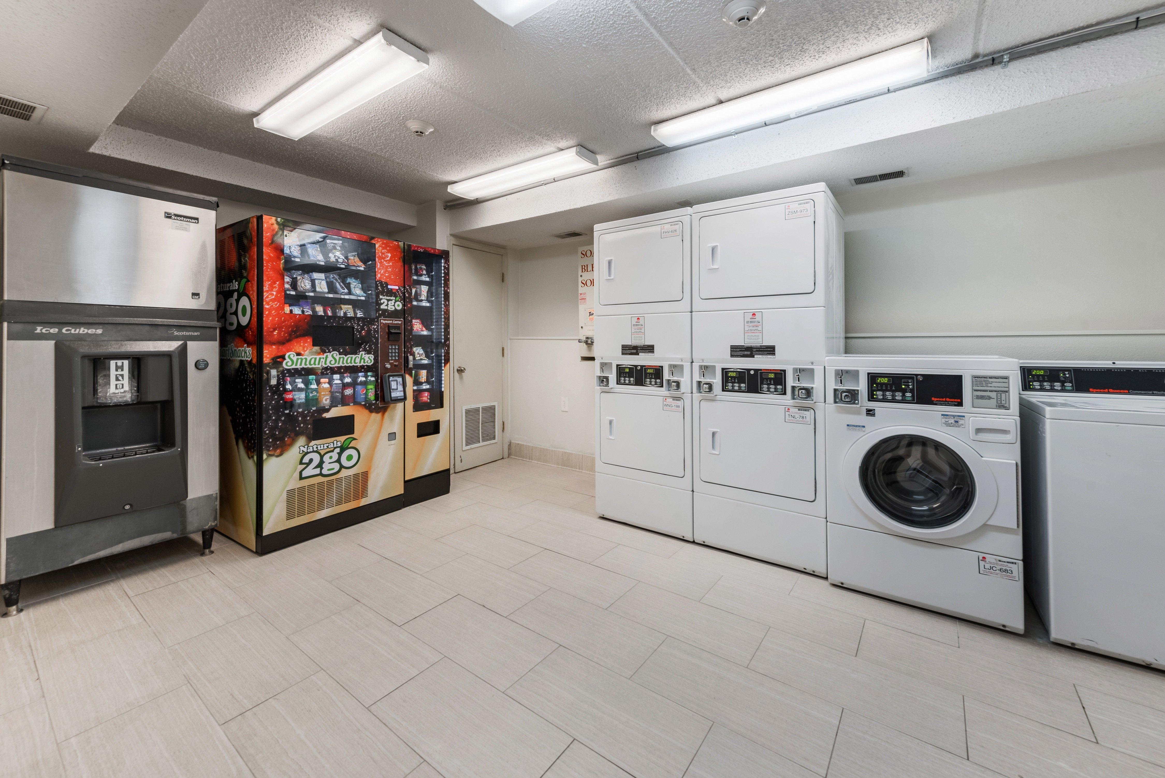 Red Roof Inn Plus+ Columbus - ワージントン エクステリア 写真