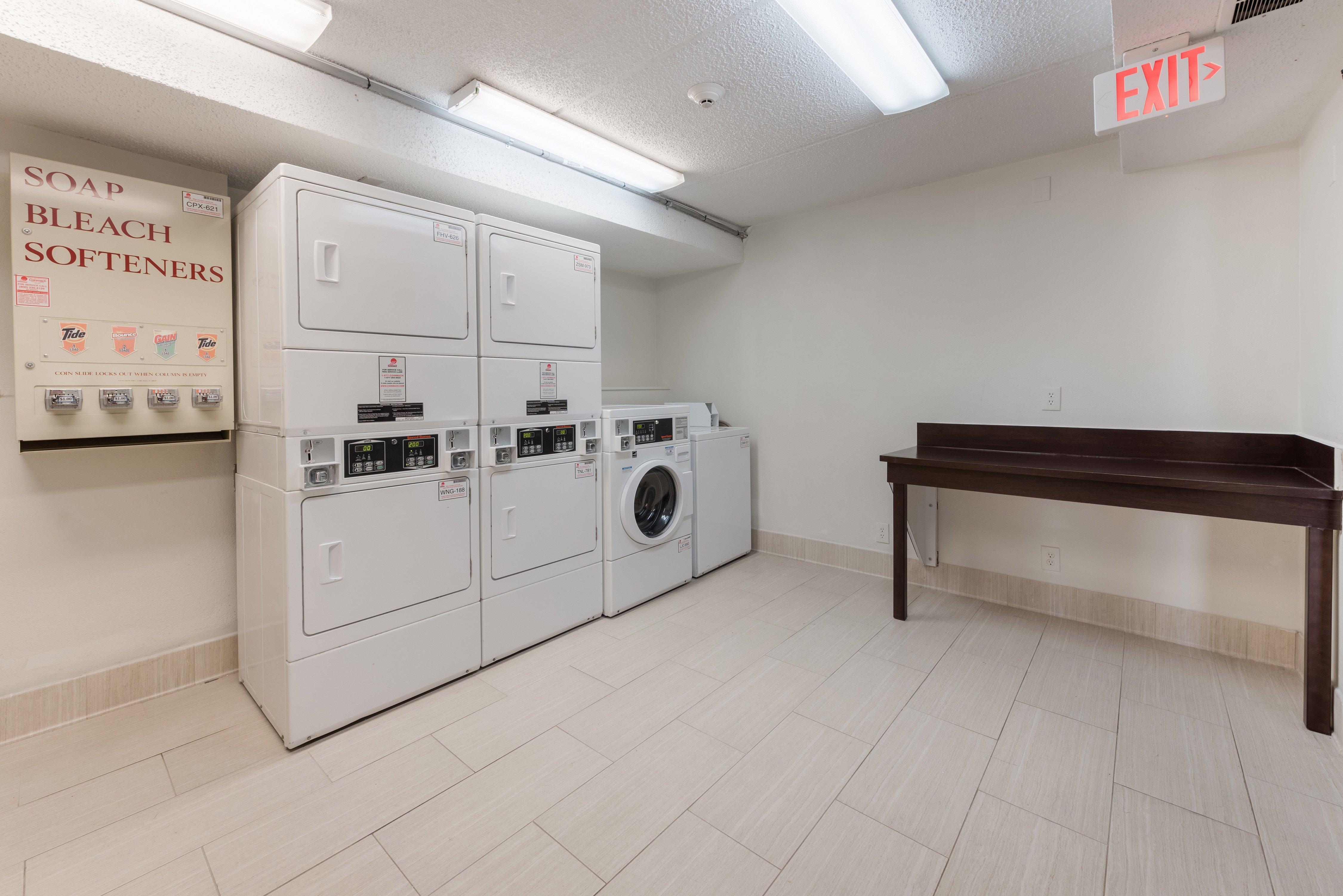 Red Roof Inn Plus+ Columbus - ワージントン エクステリア 写真