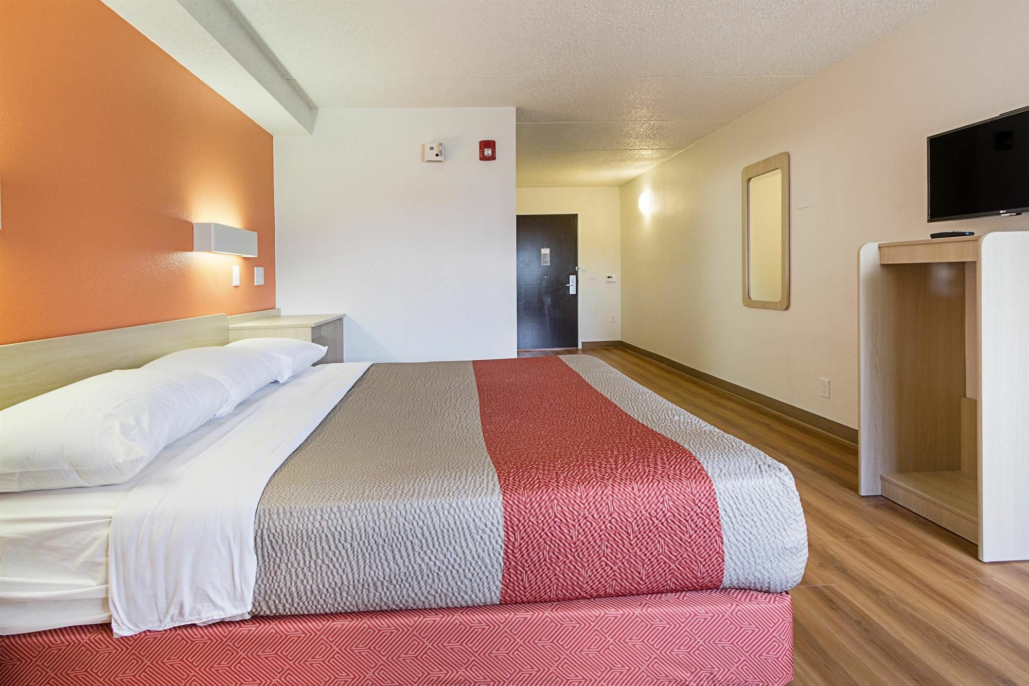 Red Roof Inn Plus+ Columbus - ワージントン エクステリア 写真