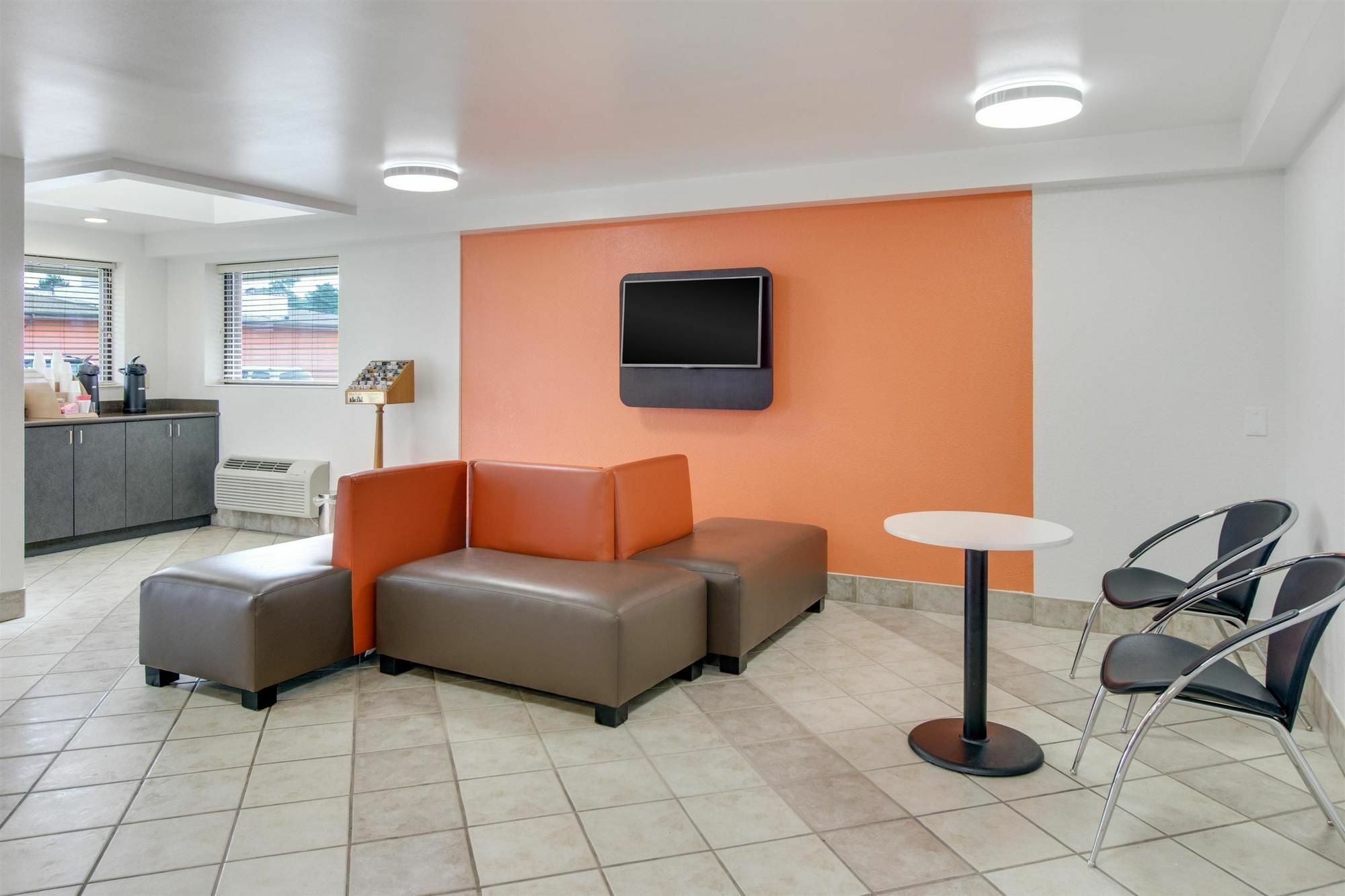 Red Roof Inn Plus+ Columbus - ワージントン エクステリア 写真