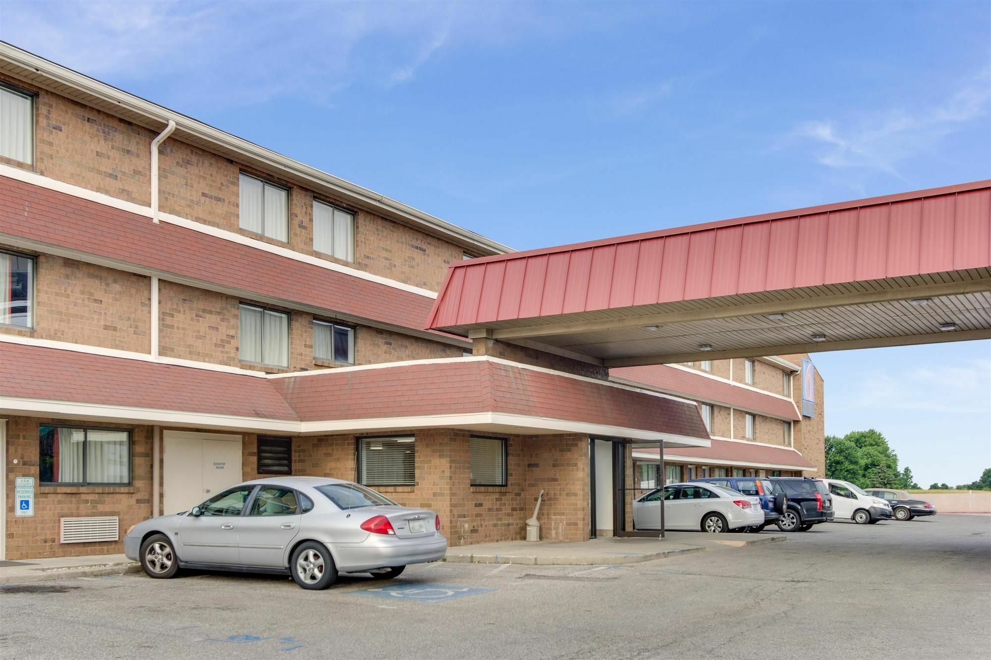 Red Roof Inn Plus+ Columbus - ワージントン エクステリア 写真