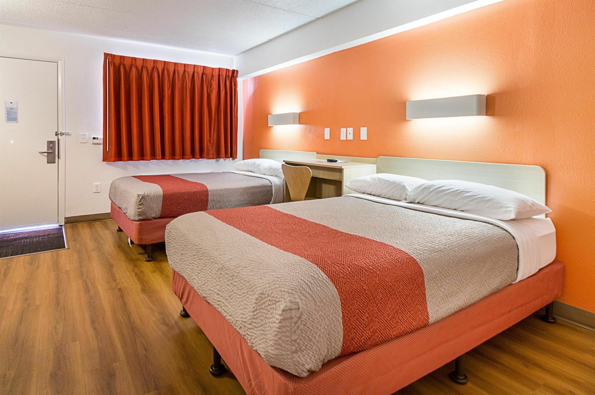 Red Roof Inn Plus+ Columbus - ワージントン エクステリア 写真