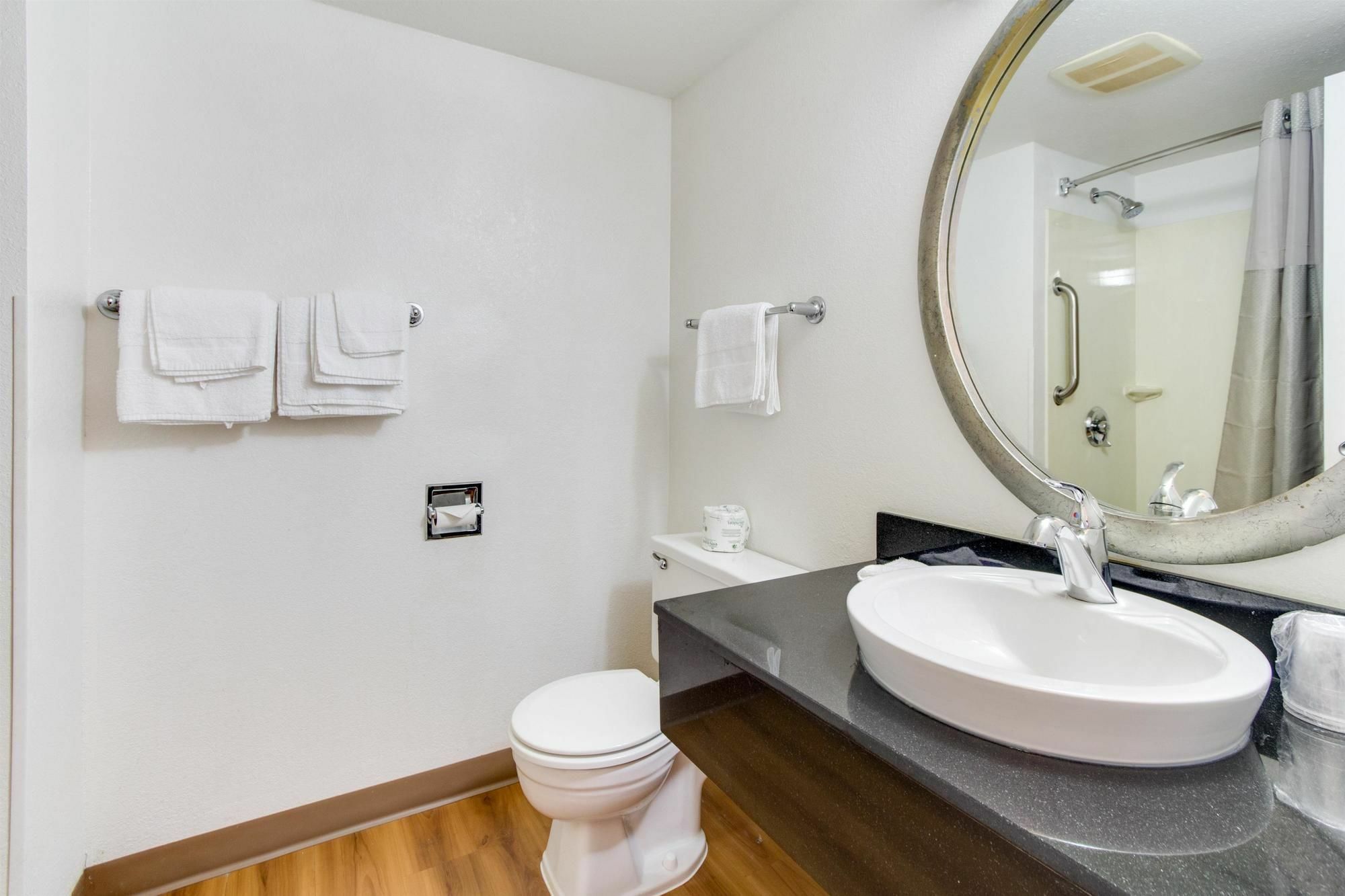 Red Roof Inn Plus+ Columbus - ワージントン エクステリア 写真
